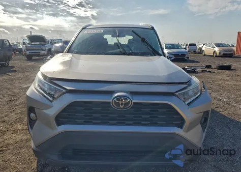 2019 Toyota Rav4 Xle from USA, damaged, VIN 2T3W1RFV1KW013711